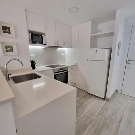 Encantador De 2 En L'escala Con Terraza Privada - Hisp-236-26 Lejlighed